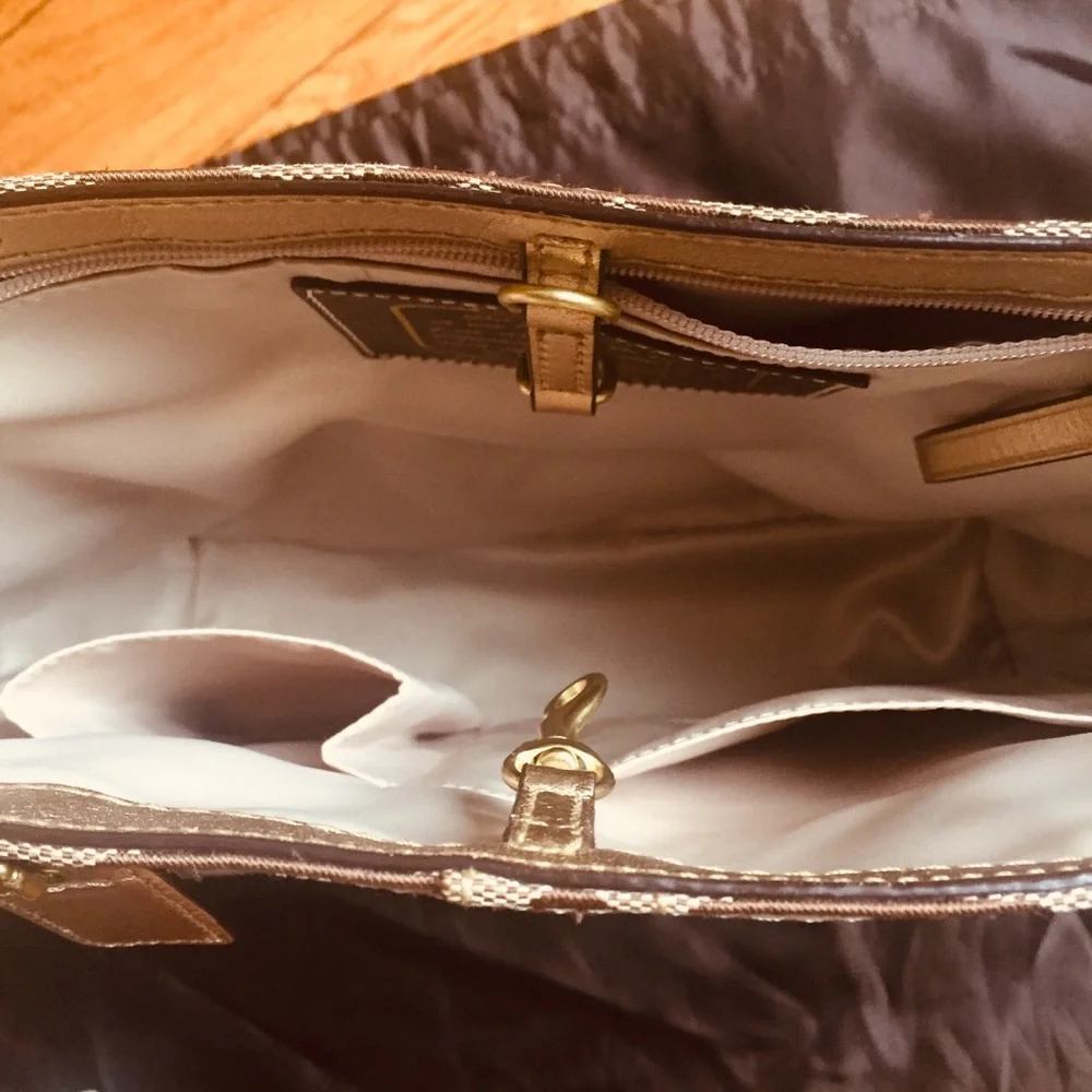 Coach Gold and Tan Tote Bag - Picture 4 of 8